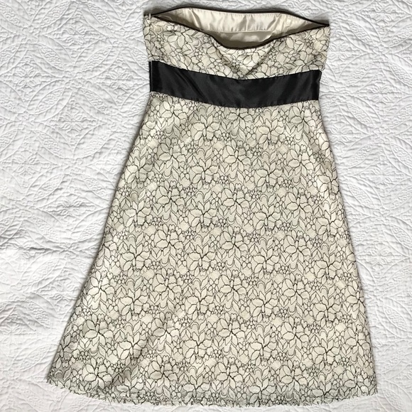 WHBM Strapless Lace Dress - Picture 2 of 3